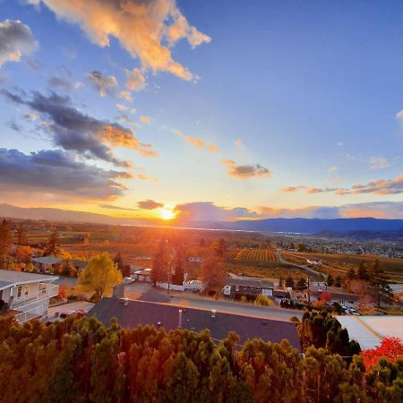 Acker Vacation Rentals Kelowna Eksteriør bilde