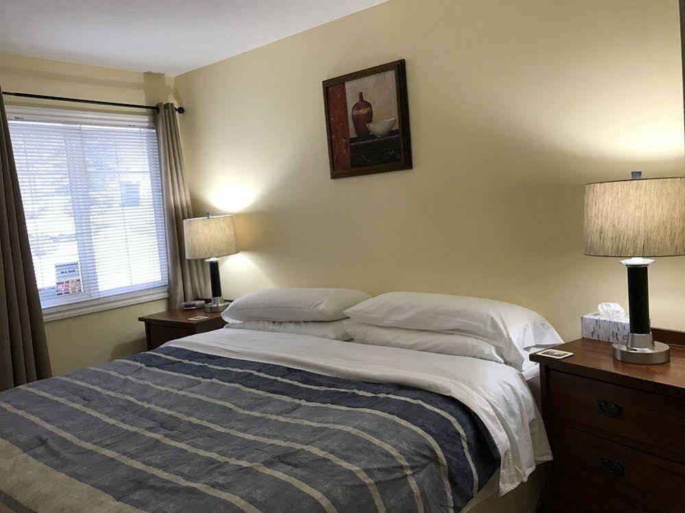 Acker Vacation Rentals Kelowna Eksteriør bilde