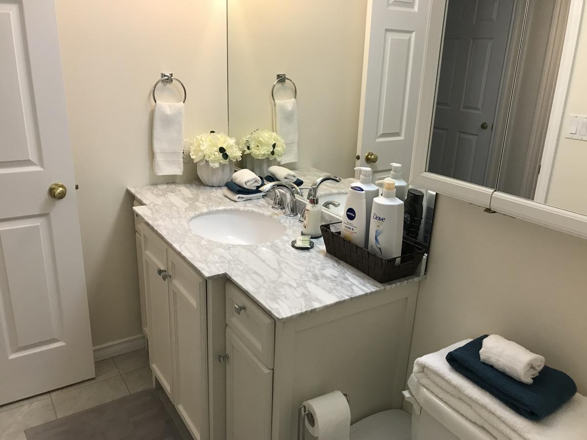 Acker Vacation Rentals Kelowna Eksteriør bilde